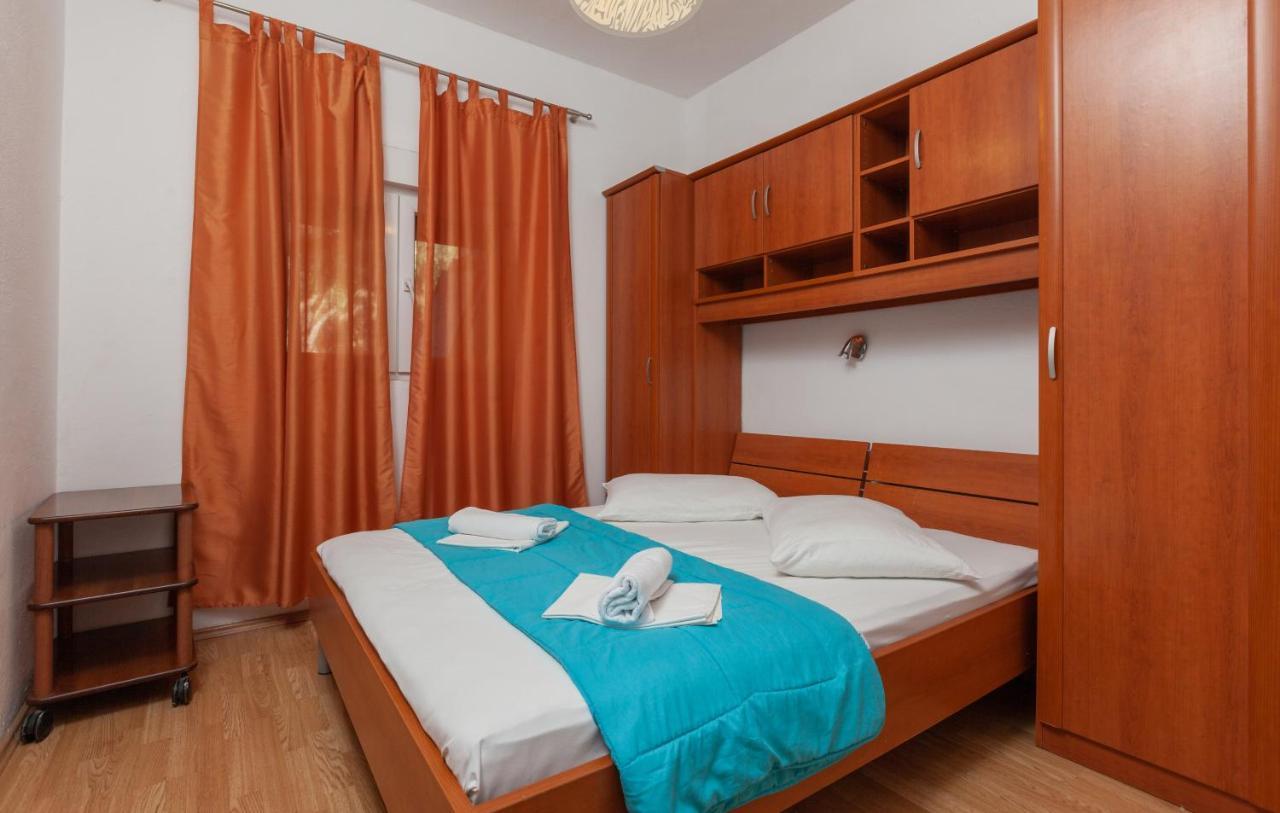 Apartments By The Sea Igrane, Makarska - 310 Ngoại thất bức ảnh